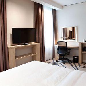 Kamer met Rolstoeltoegankelijkheid met een Queen Size Bed